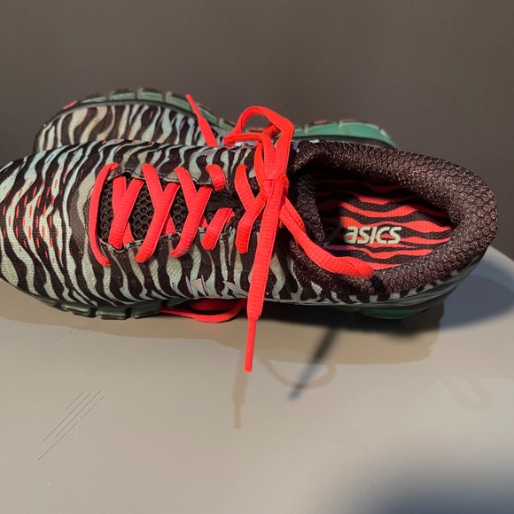 ASICS Gel-Quantum 360 Running Shoes Zebra Print Women’s 7.5 - Picture 5 of 7